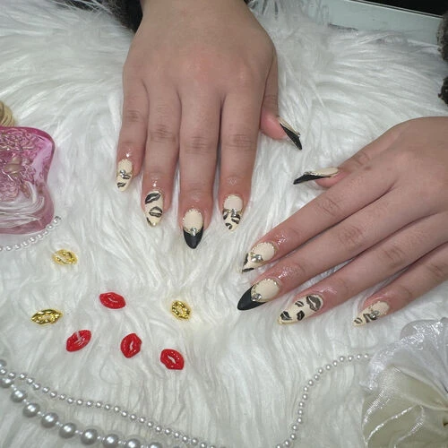 画像3527：マットリップネイル💅